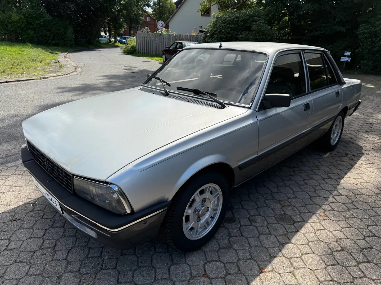 Image of Peugeot 505